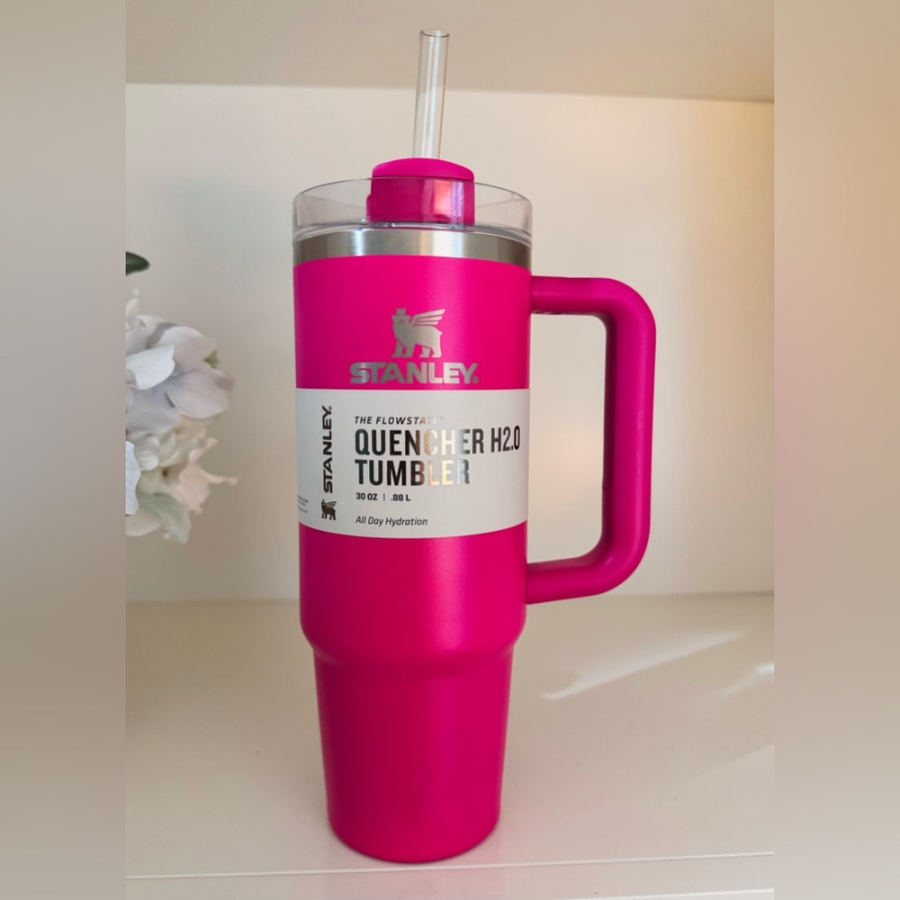 🎉LAST PIECE🎉Stanley 30 oz. Quencher H2.0 FlowState Tumbler‎ Camelia